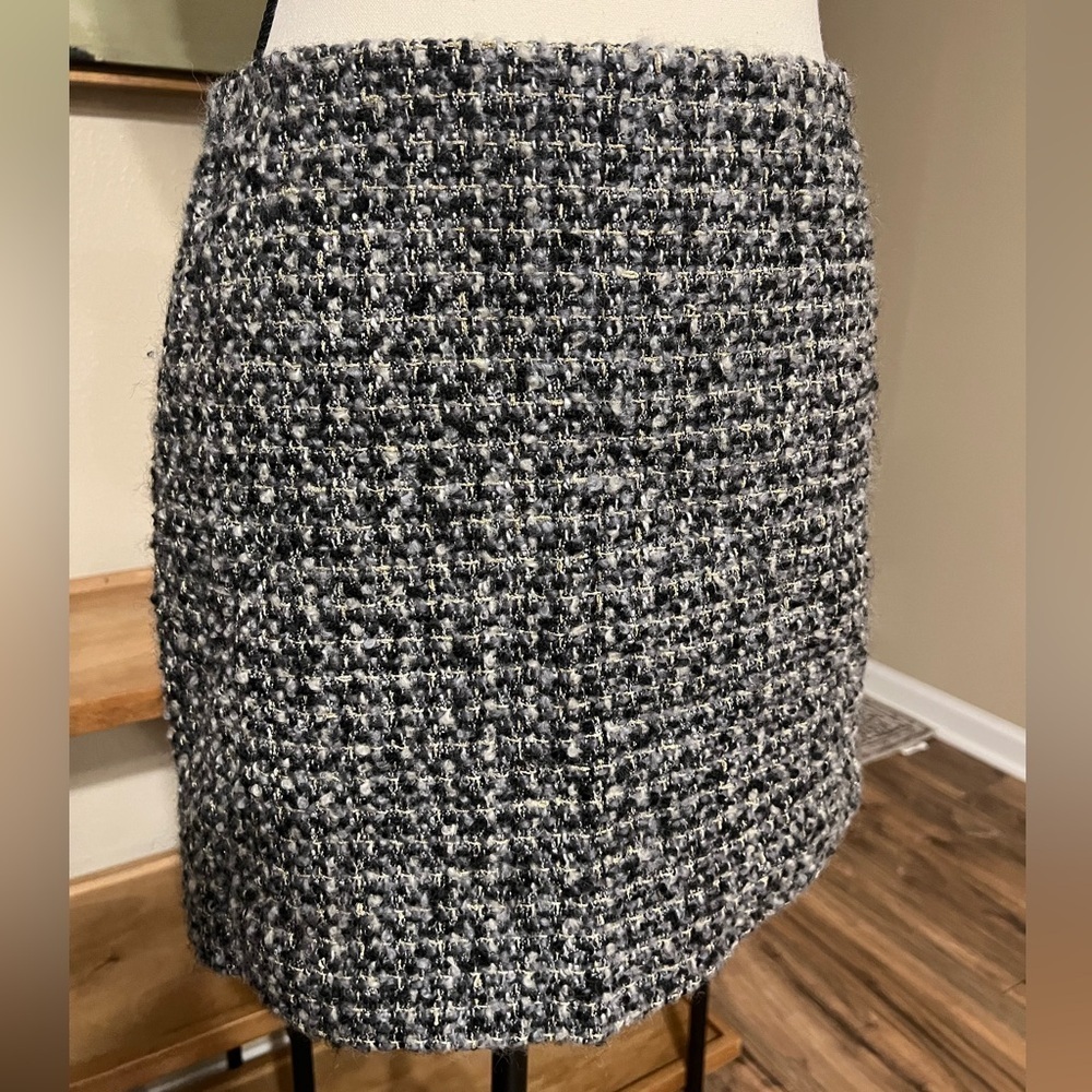 J.Crew Metallic Wool Blend Tweed Mini Skirt Size 2 Black White Gray Bouclé